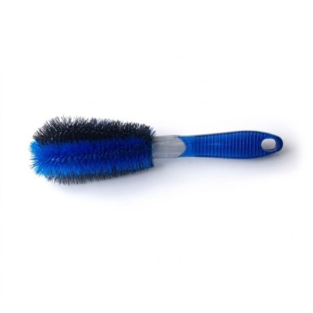 Rim cleaning brush